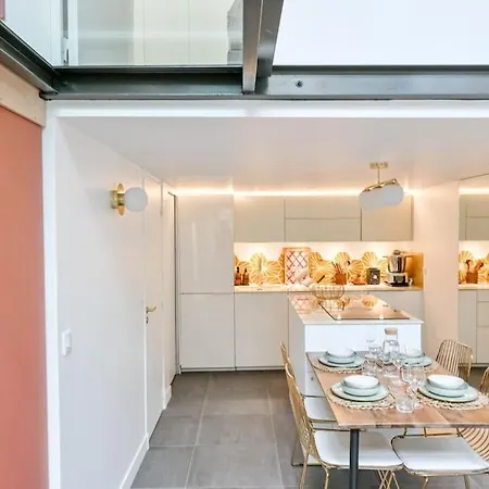 2 Bd Chic Loft, Historic Charm & Modern Amenities