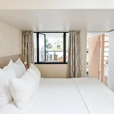 2 Bd Chic Loft, Historic Charm & Modern Amenities Paryż