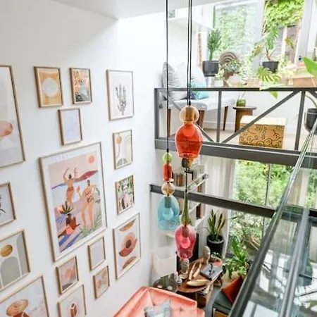 Apartament 2 Bd Chic Loft, Historic Charm & Modern Amenities *