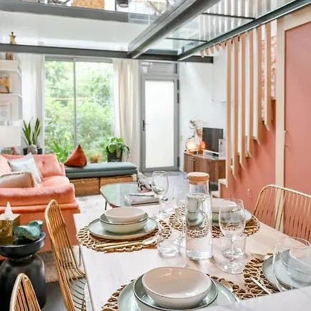 2 Bd Chic Loft, Historic Charm & Modern Amenities Apartament