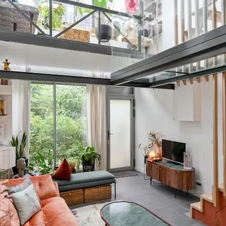 Apartament 2 Bd Chic Loft, Historic Charm & Modern Amenities