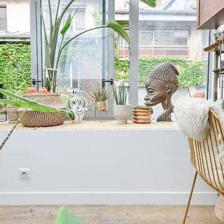 2 Bd Chic Loft, Historic Charm & Modern Amenities